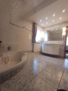 Hotel Garni Eschenbach - Hildburghausen - 7