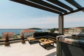 Modern,Stylish Exclusive Villa with Pool&Jacuzzi - Rogoznica - 1