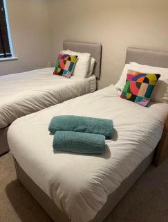Leigh On Sea -Broadway-Two Bed with Garden - Southend-on-Sea - 6