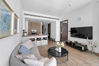 Stonetree - Luxurious 1BR at Jumeirah Living Marina Gate - 2