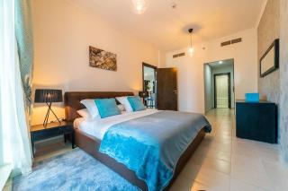 1BR with Marina View in Torch Tower, Dubai Marina by PK Holidays - 7