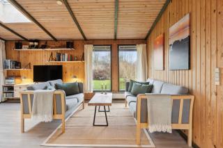 Cozy Summer House In Trend - Løgsted - 6
