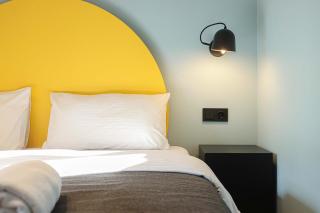 Super Stylish Apartment For 4 Near Fabrika - Tbilisi - 9