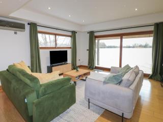 Tranquil Waters Cabin - Peterborough - 2