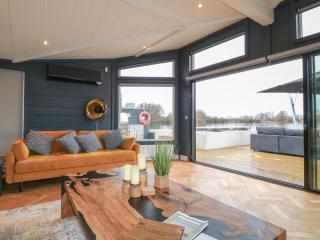 Tranquil Cove Spa Lodge - Peterborough - 1