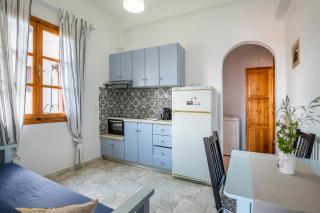 Magda's Place - Skopelos Town - 9