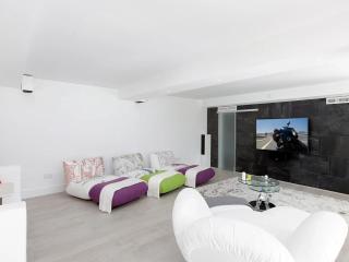 Top Luxury Marbella Villa by Lodgerstrip budget holidays - Marbella - 3