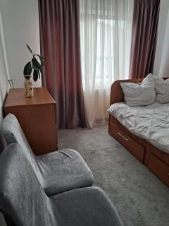 Căsuța galbenă - Bucarest - 9