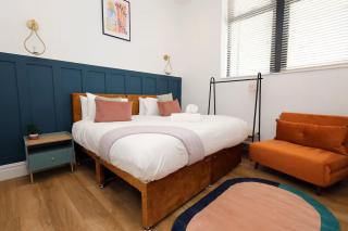 Bright and Modern 3BR Flat for 8 Guests - Bristol - 9
