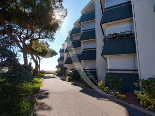 coquet appartement 1 chambre avec parking bord de plage - 1