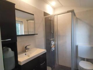 Charming 4P Cabin w Private Parking - Putten - 5
