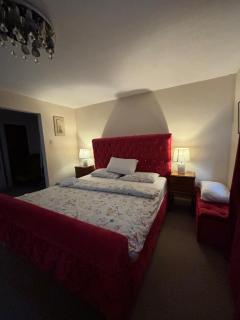 Large 2BR Bungalow Independent fully Furnished with Parking & Garden - 2