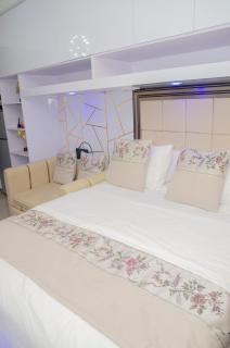 Stylish Condo at Shore 2 Residences near MOA & Airport - Manila - 2