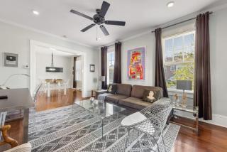 Retro 1BR in Elizabeth with Porch & Eclectic Design - Charlotte - 0