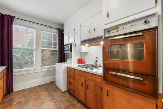 Elegant and Colorful 1BR with Covered Porch - Charlotte - 5