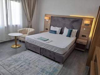 Airport inn hotel - 2