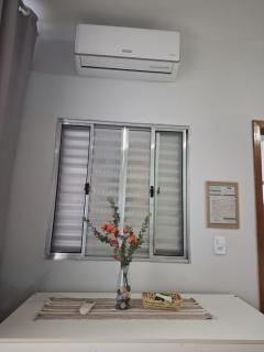 Kitnet com ar condicionado e banheiro externo - Capão Bonito - 6