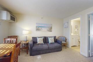 Unit 117 for Poolside Fun - Wells - 9