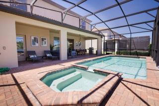 Lakeview 8BR Pool Spa Themed Rooms-Windsor West - 4