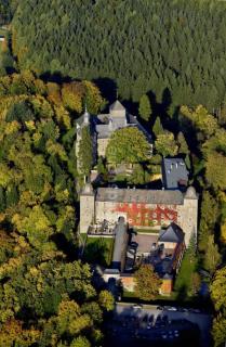 Hotel und Restaurant Burg Schnellenberg - Attendorn - 0