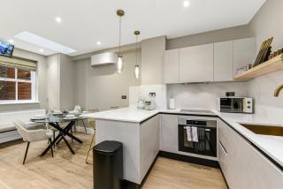 Upscale 3-BR Haven in Highend and Trendy Location - Londra - 9