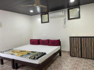 Annamaiah Serenity - Serene Boutique Escape - Tirupati - Home Food Service - 2 KM to Tirumala Alipiri Point Direct Flyover - Tirupati - 5