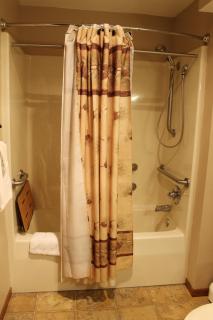 2 bedroom accessible condo #112 Wild Eagle Lodge - 1