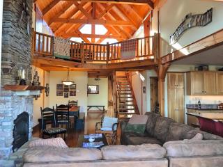 VIEWS - EVCharger, 2 Primary Suites, Stocked Ktchn - Boone - 9