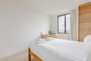 Stylish 2BD Flat w Balcony Heart of King's Cross - Londra - 8