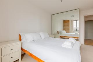 Stylish 2BD Flat w Balcony Heart of King's Cross - Londra - 7