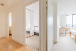 Stylish 2BD Flat w Balcony Heart of King's Cross - Londra - 2