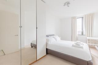 Stylish 2BD Flat w Balcony Heart of King's Cross - Londra - 1