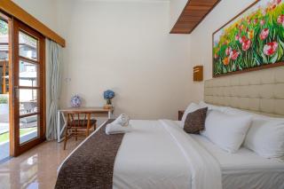 Casalola - 10 Min to Beach, Vast Villa with Pool & Garden View - 4