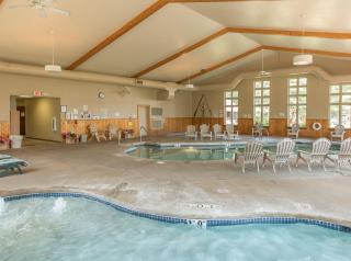 2 Bedroom upper Duck Lake Condo at Wild Eagle Lodge - 7