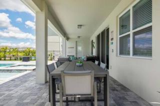 Luxury Retreat 7Bd Home - Close to Disney - 1