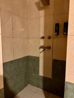 Atharva's Homestay By Goaround Homes - Nehru Enclave Metro, South Delhi - Nuova Delhi - 4