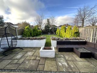 Newly Renovated 2-Bed Home - Greenhill - 4