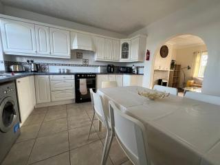 Tile Cross Entire Apartment - Near Airport, NEC & More - Birmingham - 1
