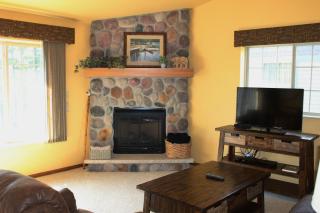 Duck Lake 2 bedroom condo at Wild Eagle Lodge, #206 - Eagle River - 2