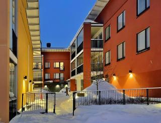 Kodikas majapaikka aseman lähellä - 1