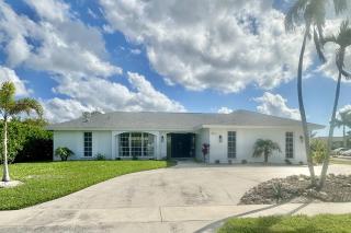 Island Hideaway - Marco Island - 3