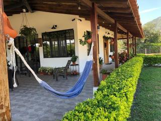 Beautiful Private Villa, Views in Every Direction - Bolívar - 6