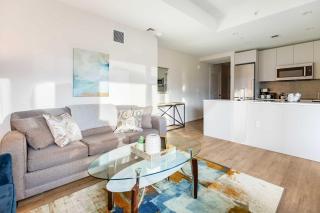 Entire Apt Downtown Seaport with Pool - 7