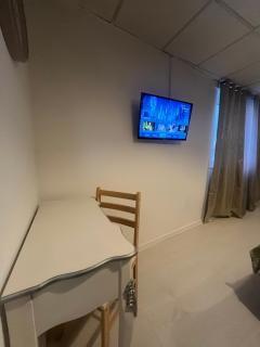 Executive Room 3 Near Southmead Hospital on suite bathroom - 3