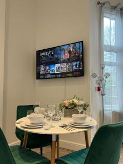 Charming Apartment in West Ealing, 12 Mins to Central London by Train, Free Parking, 8-Min Walk to Station - London - 9