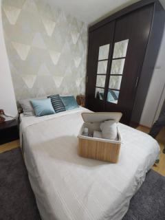 Black & White Apartment - Bucharest - 1