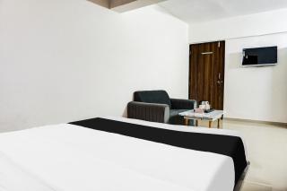 Hotel O Nakshatram Stay Inn - Méribel Village - 1