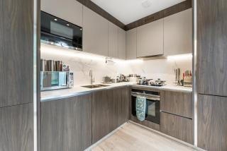 Stunning 2 Bed Flat in London - Sleeps 8 -Balcony - Londra - 5
