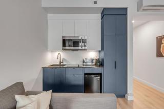 Initial / Simplicity / Québec - Québec - 1