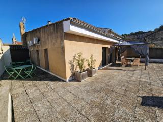 Appartement 3 chambres avec grande terrasse dans le centre de Pernes les Fontaines - Pernes-les-Fontaines - 8